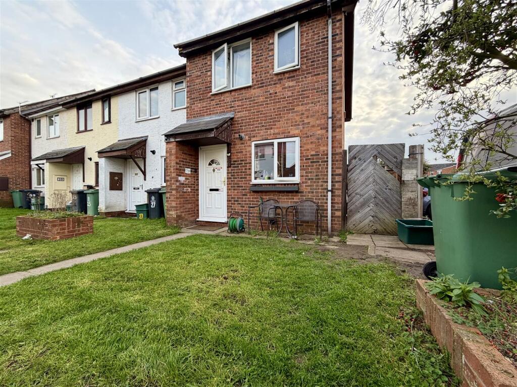 Main image of property: Maldon Gardens, Gloucester