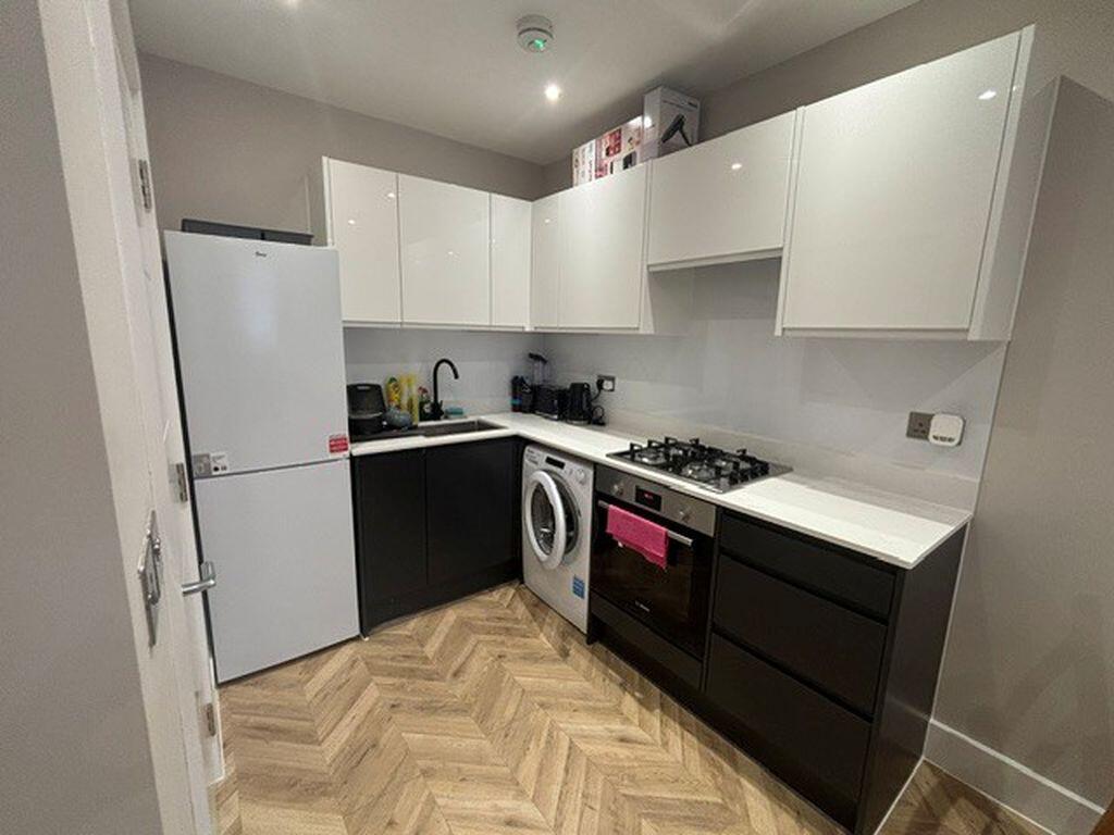 Apartment in Reading - View 2