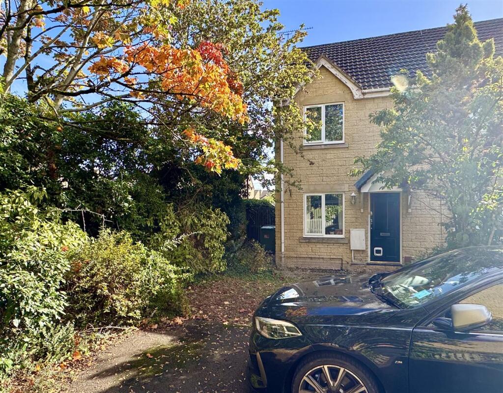 House in Gloucester - More