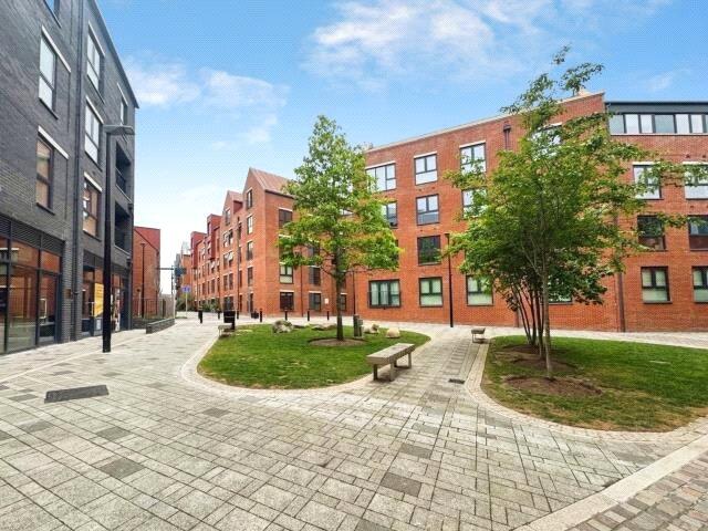 Main image of property: 6 Station Approach, Newbury, RG14