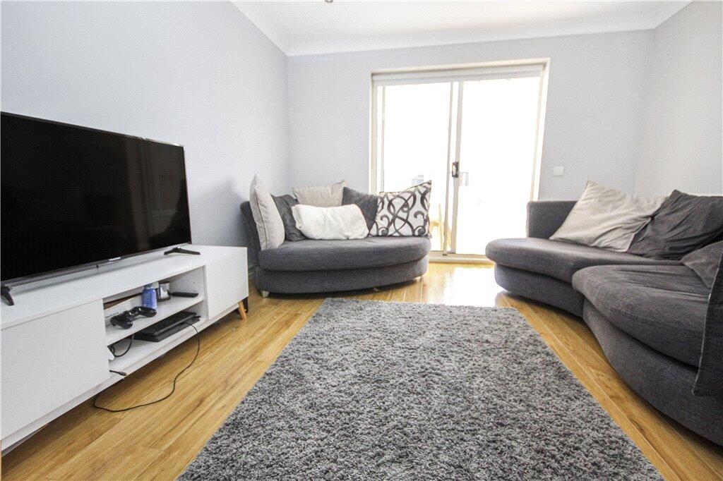 House in Sunbury-on-Thames, Surrey - View 2