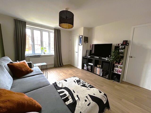 Iris Road, Felixstowe, IP11 photo 2