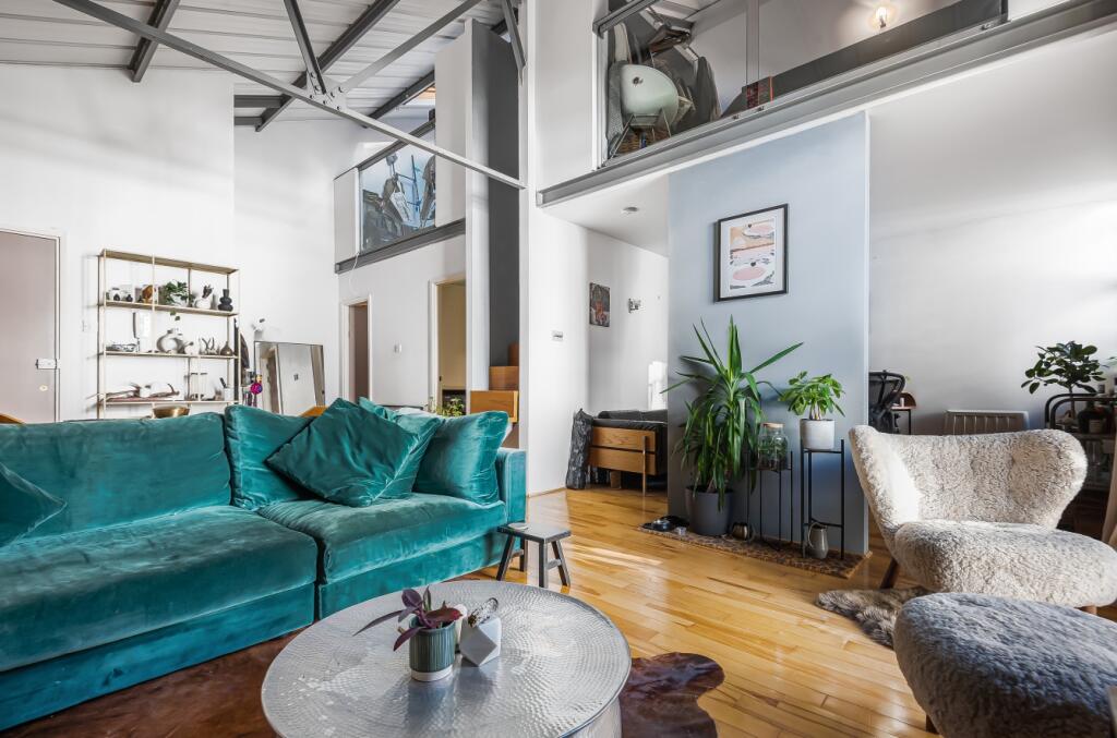Apartment in London - View 2