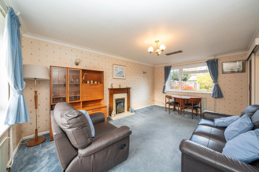 House in Dacorum, Bovingdon - View 2