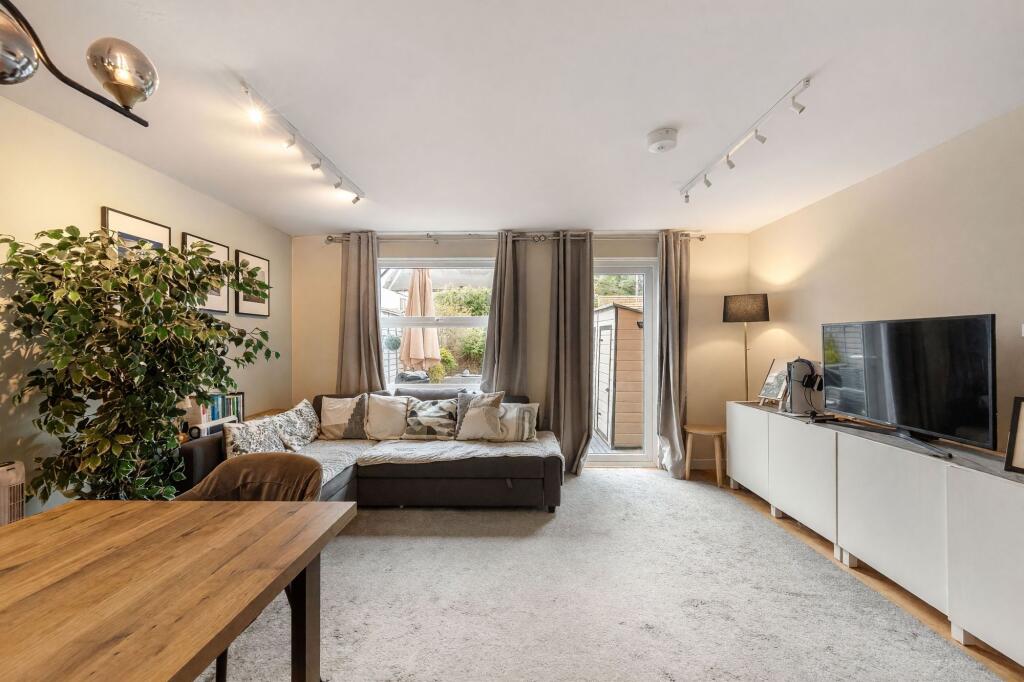 House in London - More