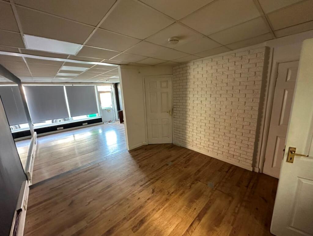 570 Woodborough Road, Nottingham, NG3 5FH - View 5