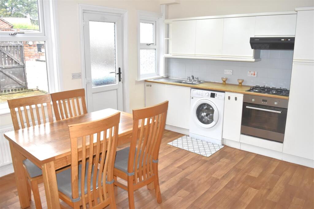 House in Harrogate - View 2