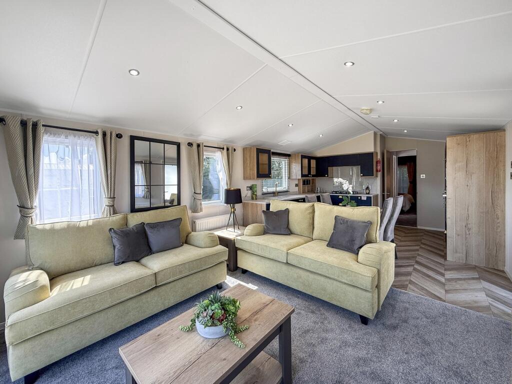 The Oaks Holiday Park, Chapel Road, Bucklesham, Ipswich, IP10 photo 4