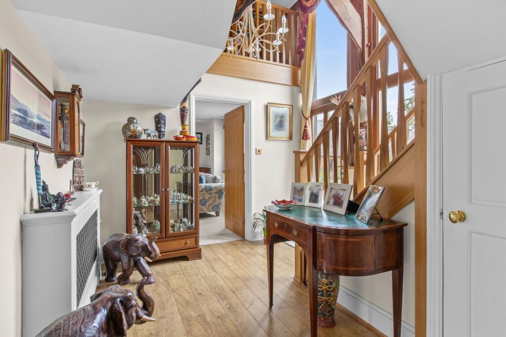 House in Halton, Buckinghamshire - View 5
