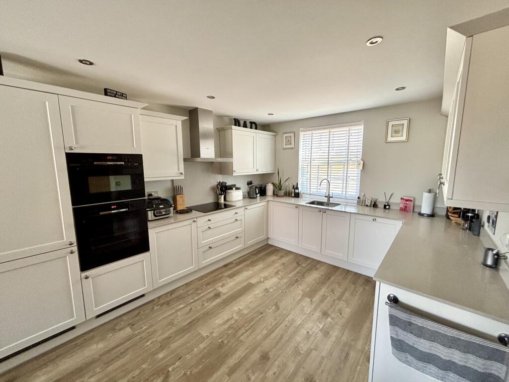 Southern Way, Yeovil, BA21 photo 5