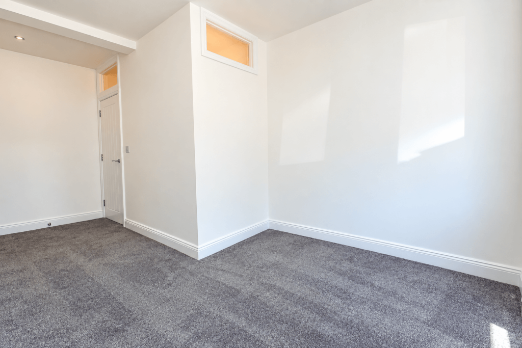 Apartment in Watford - More