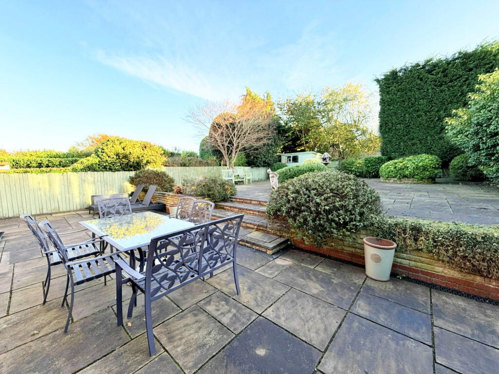 House in Solihull, Kineton Green - View 3