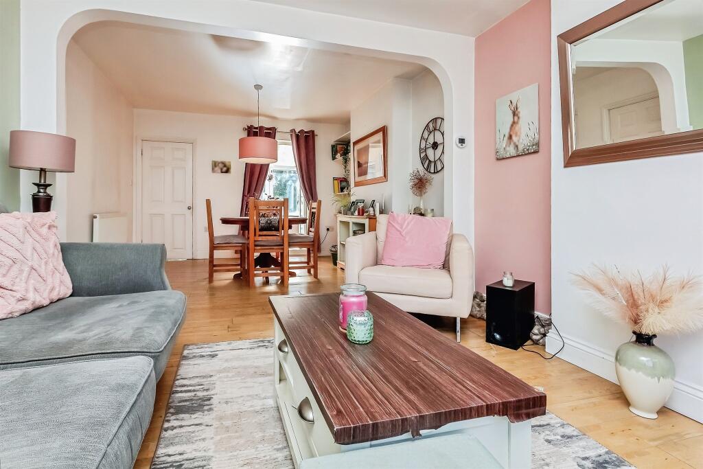 House in Northampton - View 3