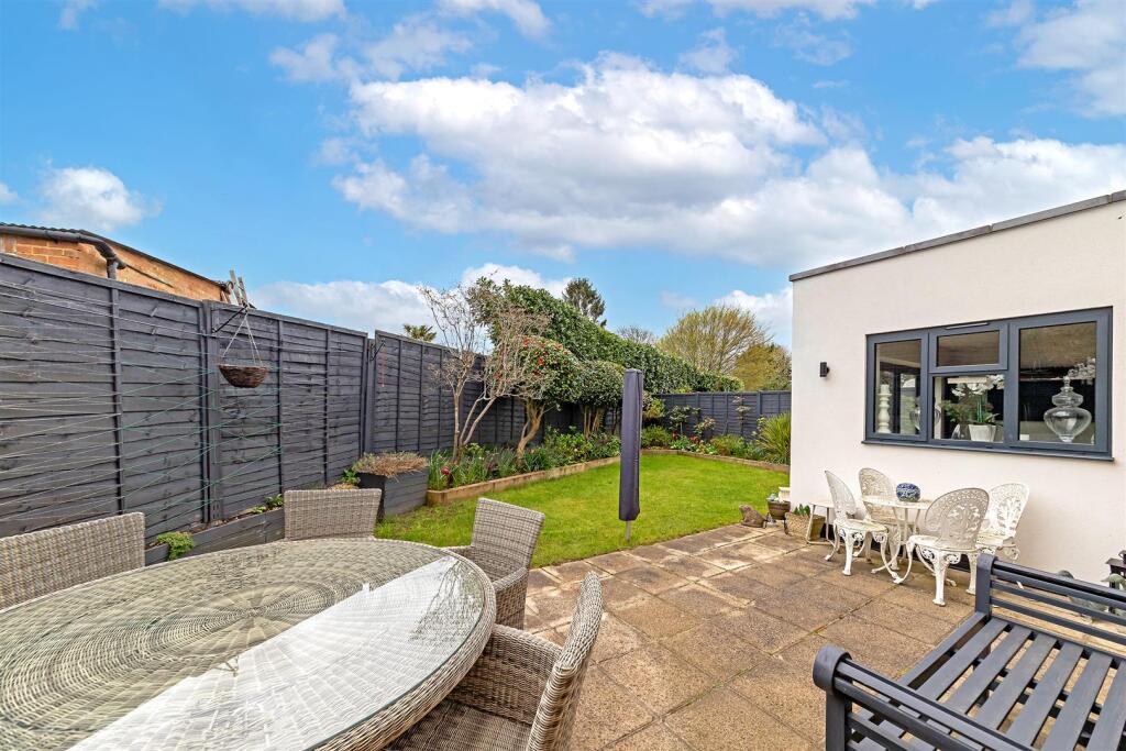 Additional image 22 of Penn Road, Park Street, St. Albans