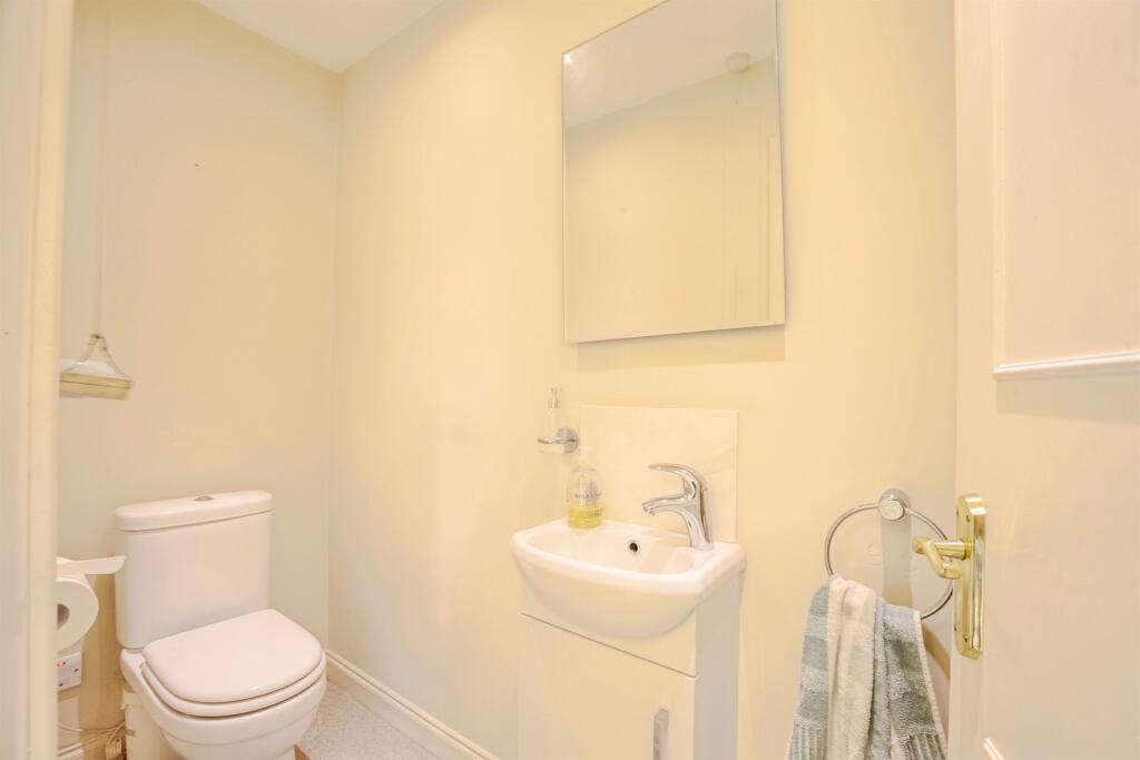 House in Burgess Hill, World's End - More