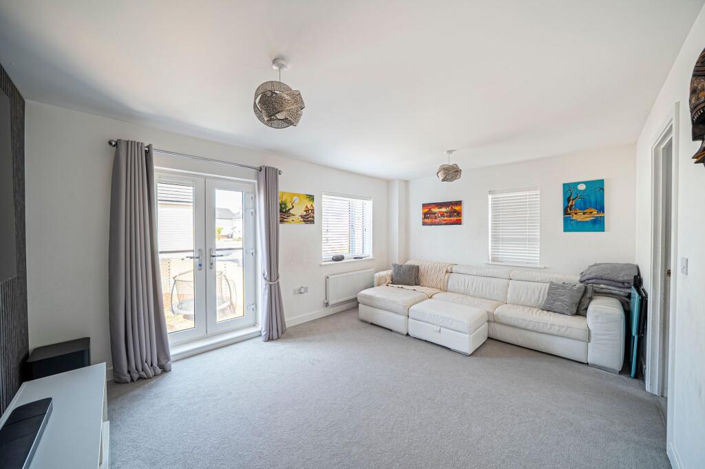 House in Salisbury - View 4