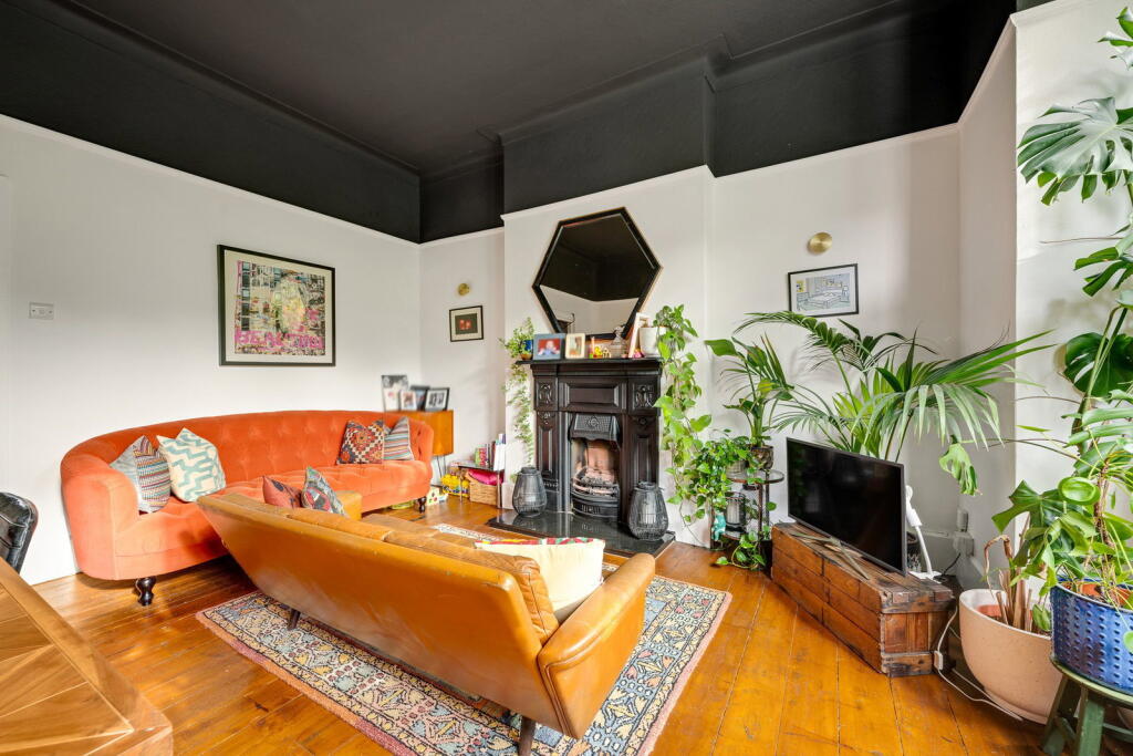 Apartment in London - View 3