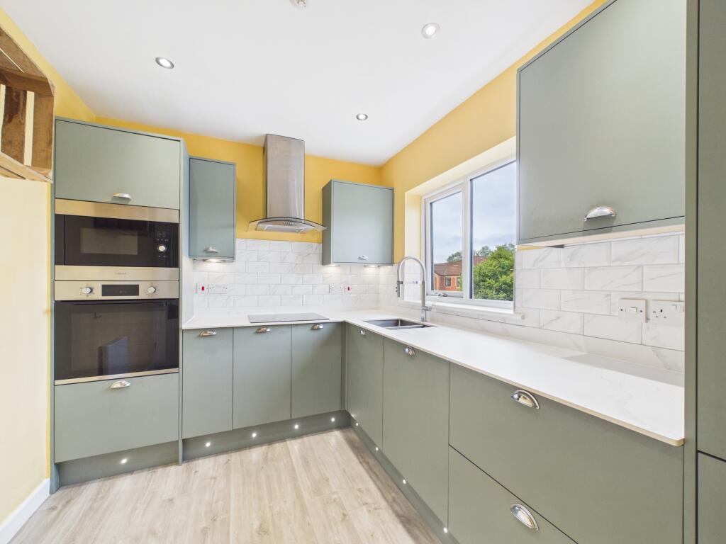 Apartment in Cardiff - More
