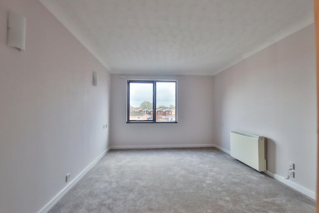 Apartment in Worcester - More