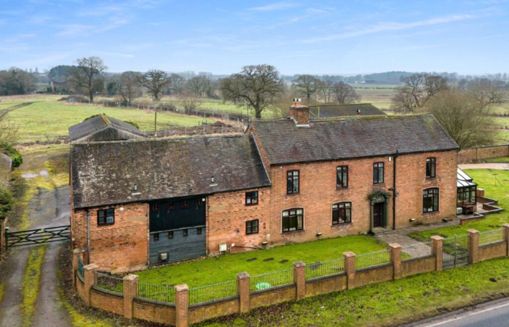 Main image of property: Gailey Farm, Watling Street, Gailey, Staffs, ST19