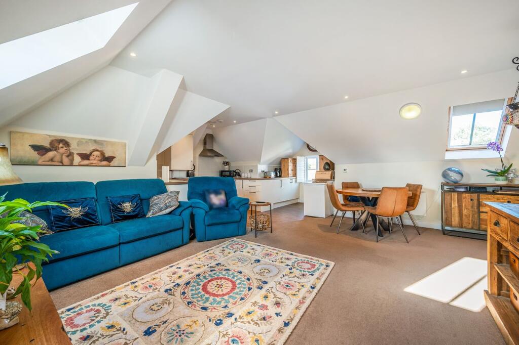 Apartment in Southampton - View 2