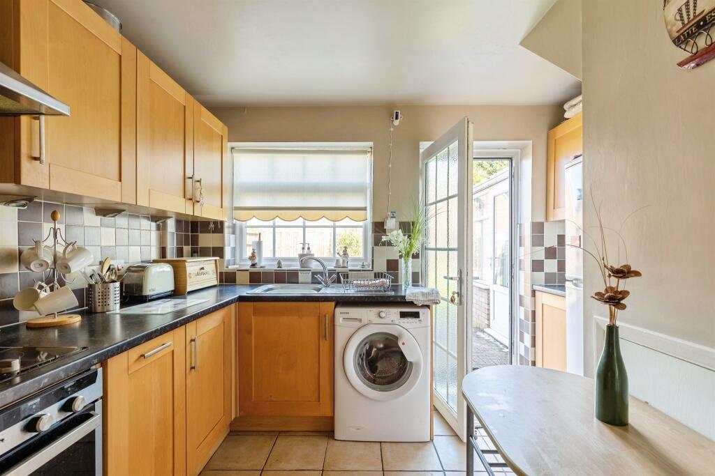 House in Coventry, West Midlands - View 4