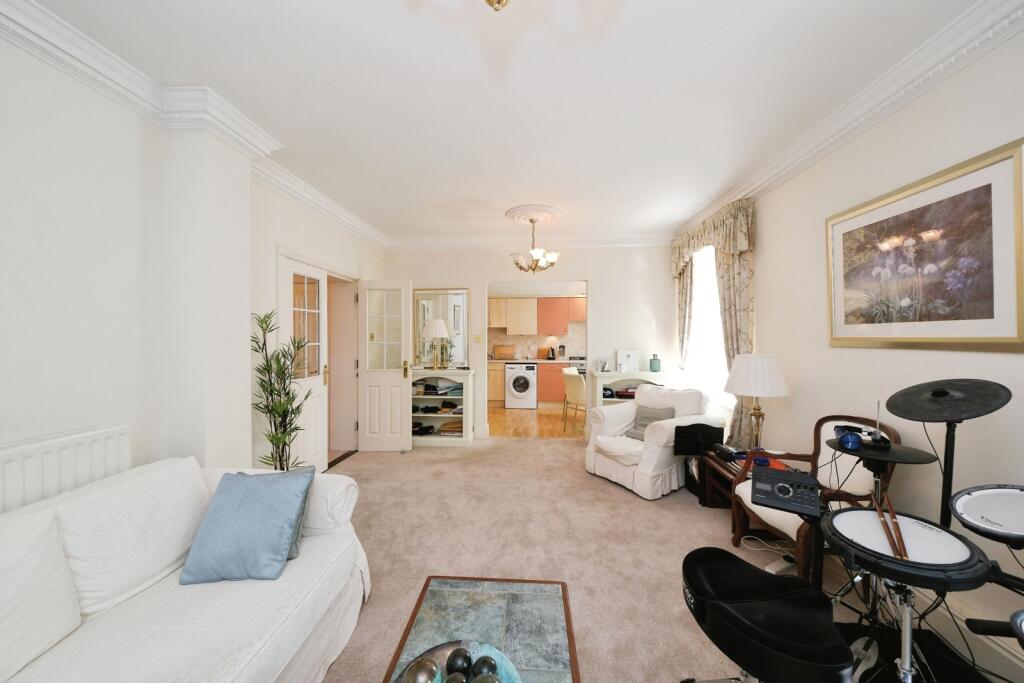 Apartment in Nottingham, Hockley, The Park - View 5