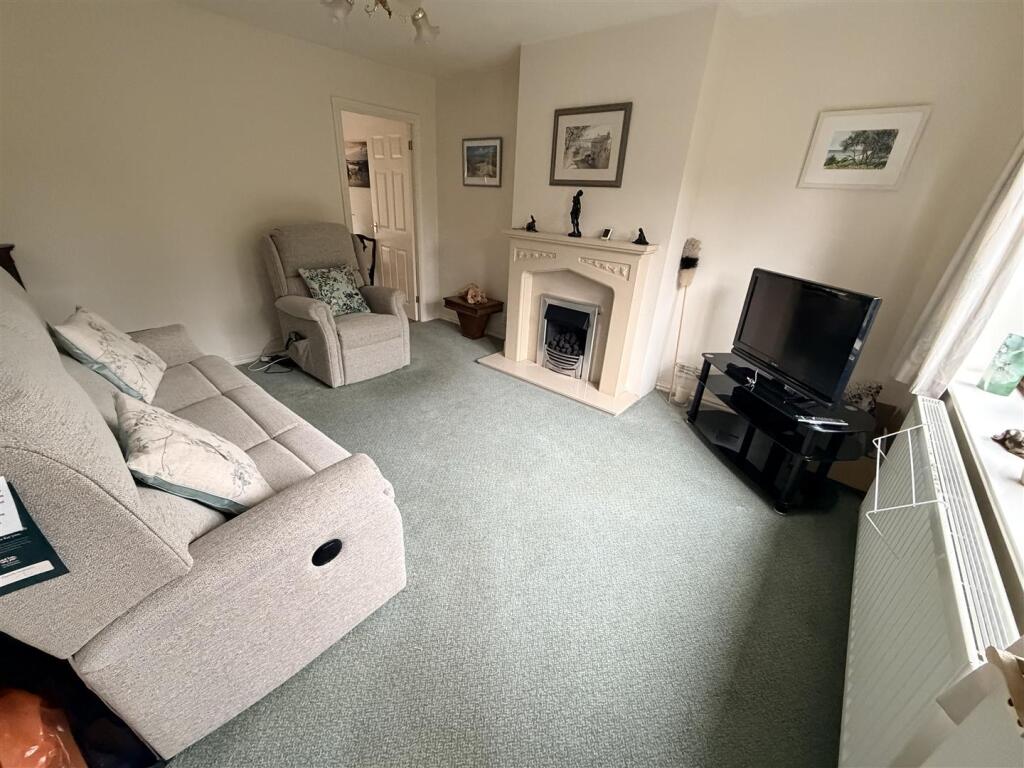 Orford Rise, Galley Common, Nuneaton photo 3