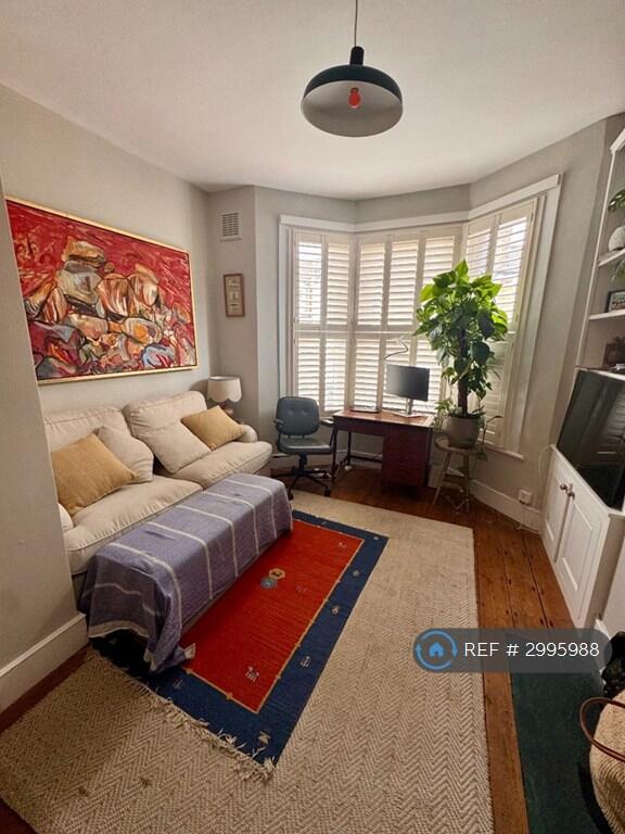 Apartment in London - View 4
