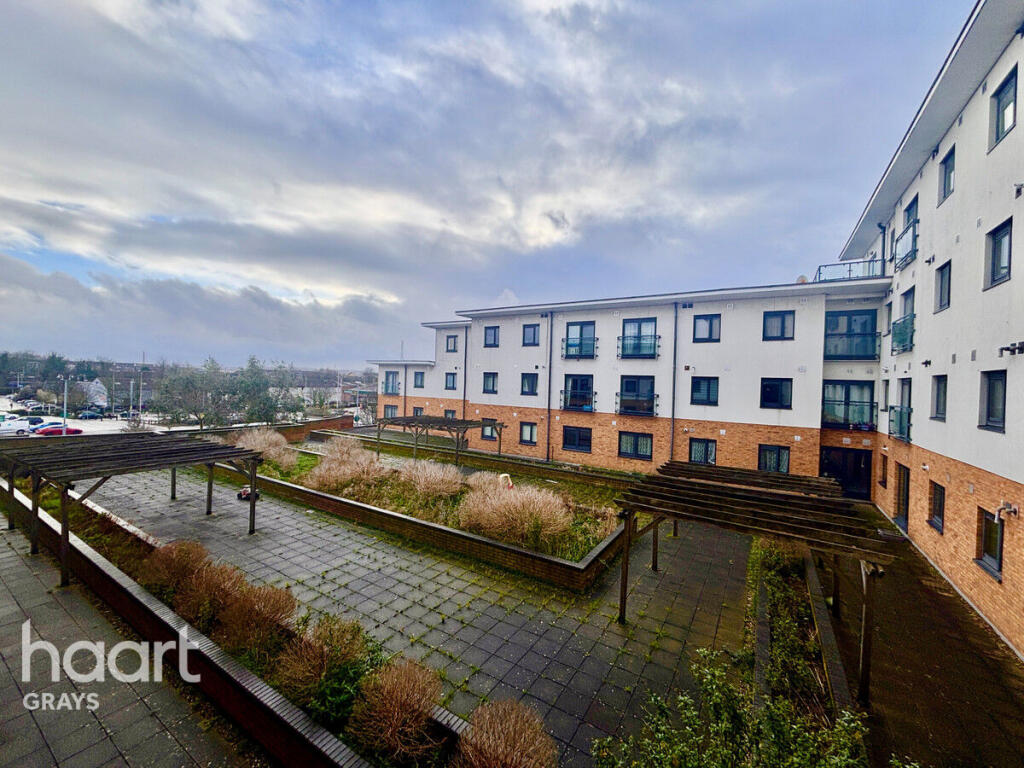 Main image of property: Hogg Lane, Grays