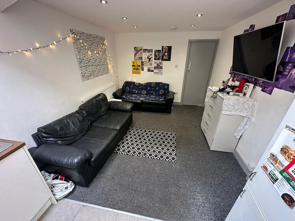 House in Birmingham - View 5