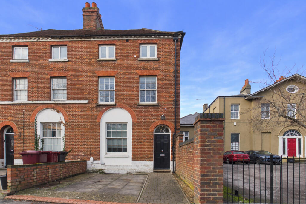 Main image of property: London Road, Reading, RG1