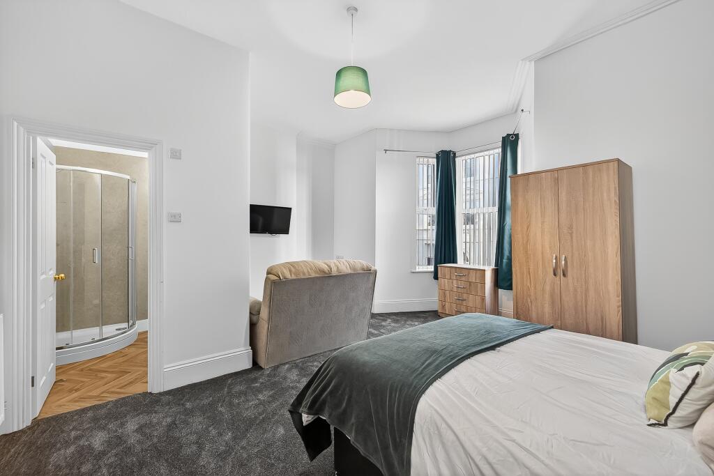 Main image of property: 40 Grand Parade, The Hoe, Plymouth