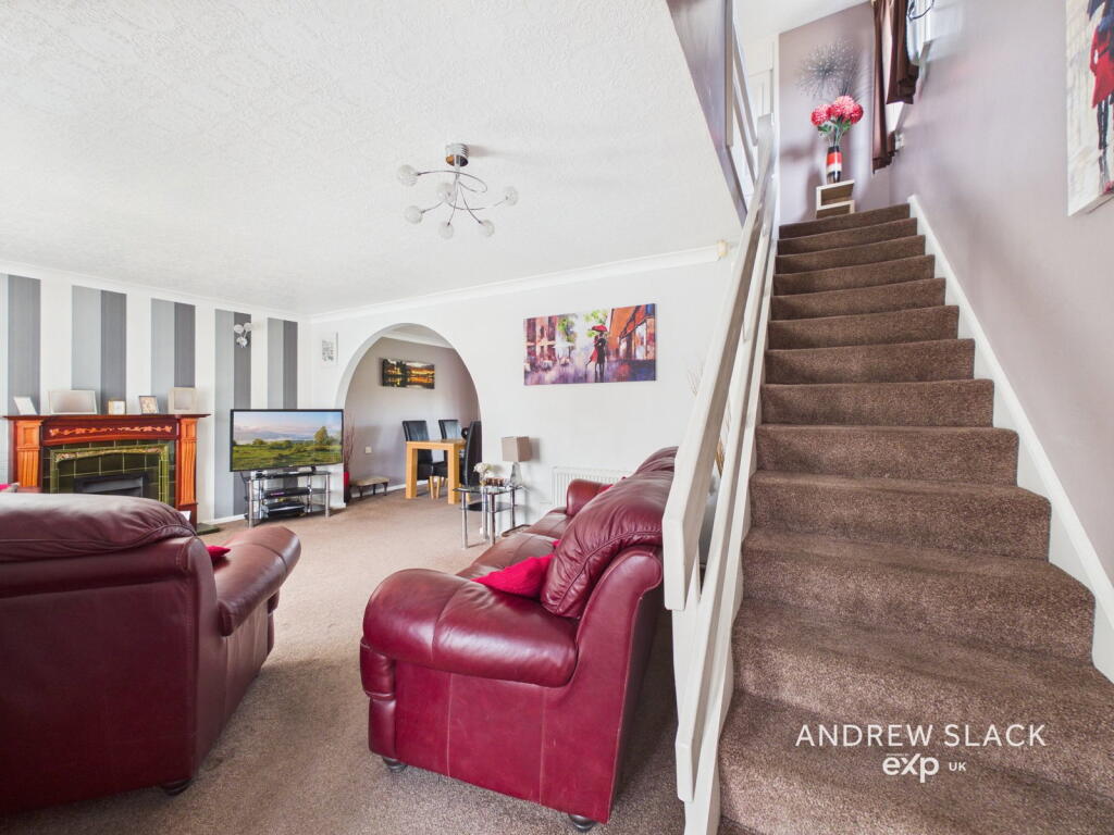 House in Mansfield, Warsop - View 4