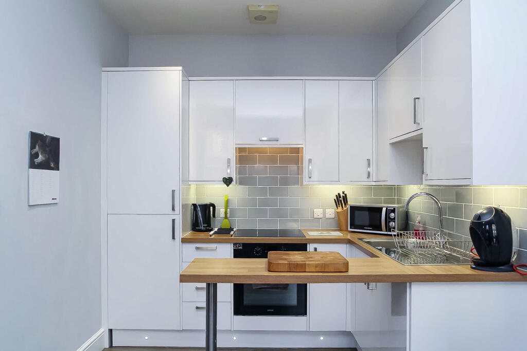Apartment in Bristol, Old Market, St Philip's - View 3
