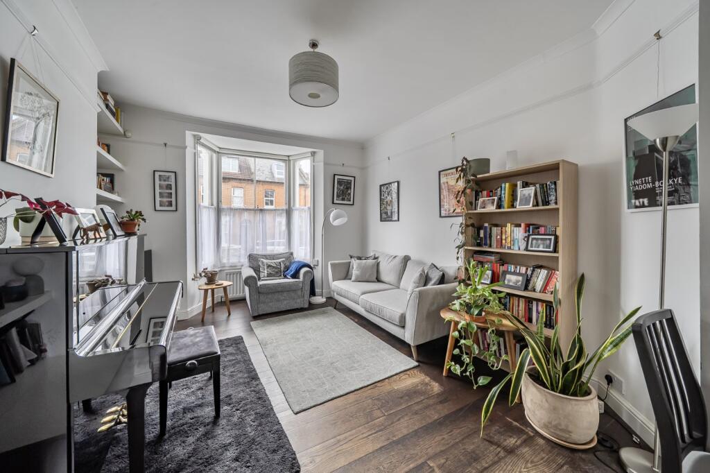 Main image of property: Calverley Grove, London, N19