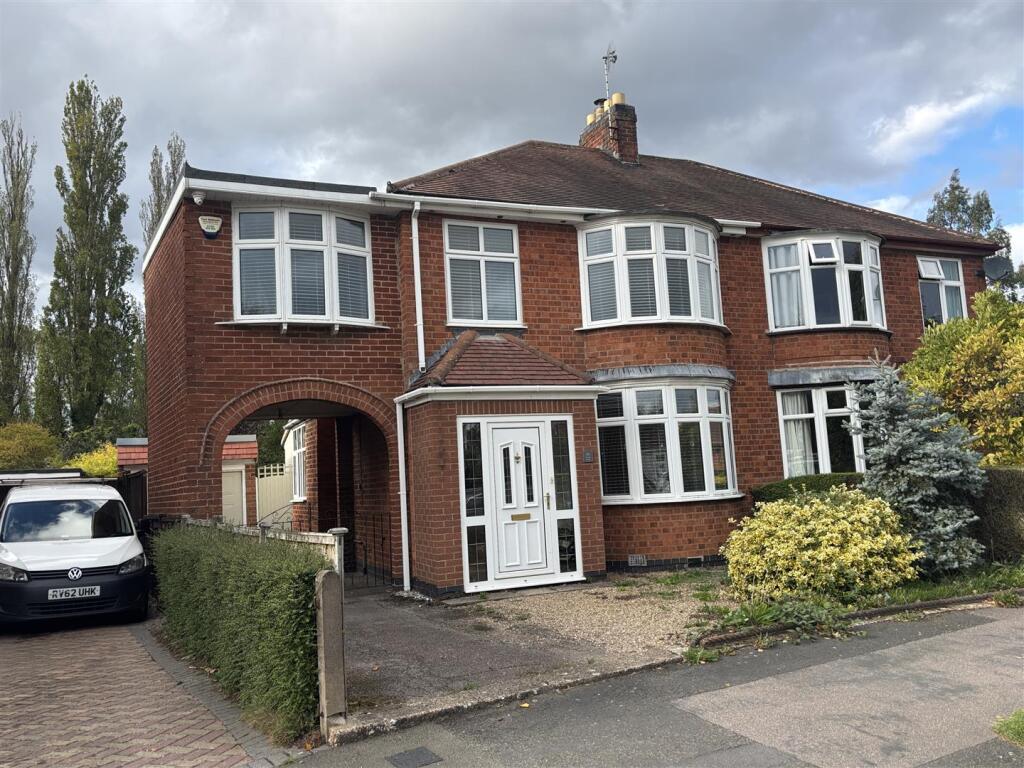 3-bed semi-detached on Acres Road, Leicester Forest East, Leicester, £375,000