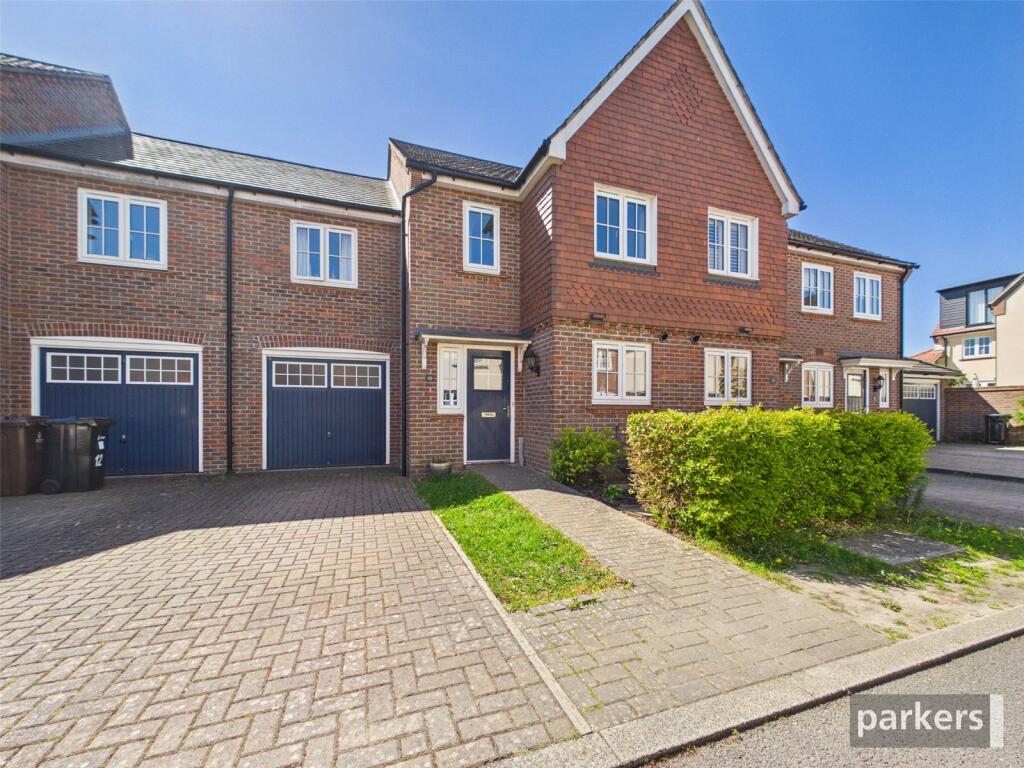 Main image of property: Addington Gardens, Woodley, Reading, Berkshire, RG5