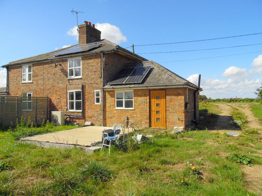 Main image of property: Dawsmere Bank, Gedney Dawsmere, PE12 9NN