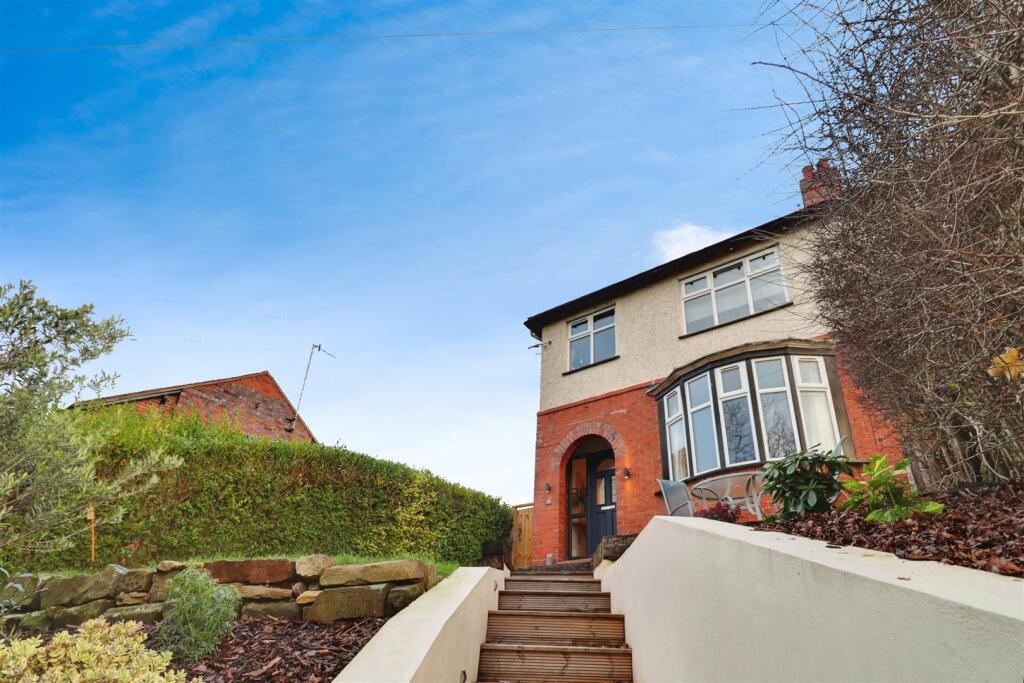 Main image of property: Seabridge Road, Newcastle-Under-Lyme, Staffordshire