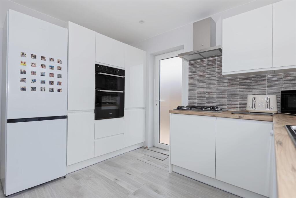 House in Worthing, West Sussex - View 4