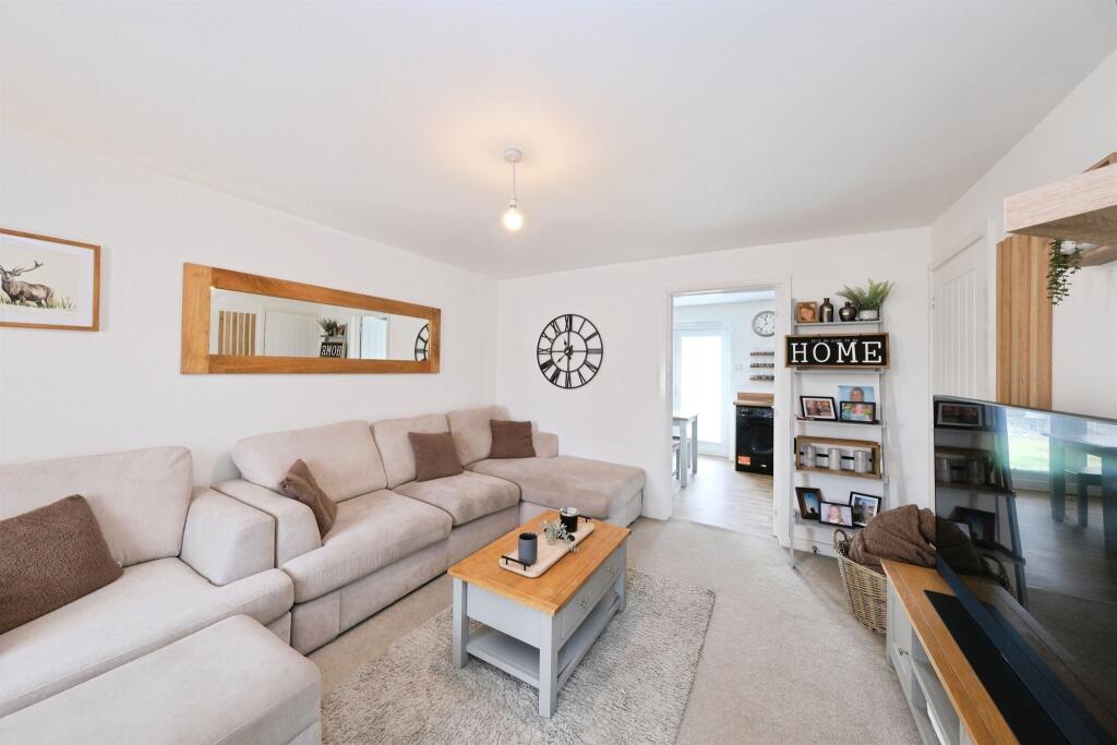 House in Chesterfield, Grassmoor, Hasland and Winswick - View 2