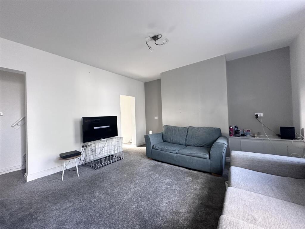 House in Burnley, Rose Grove - View 2