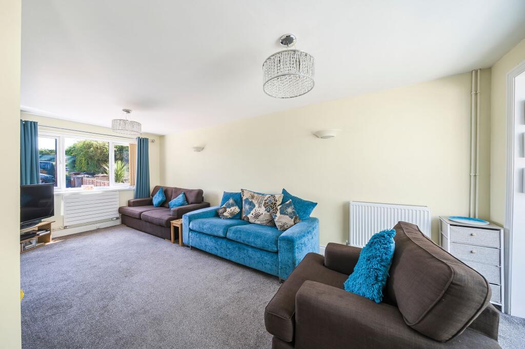 House in Test Valley, Amport - More