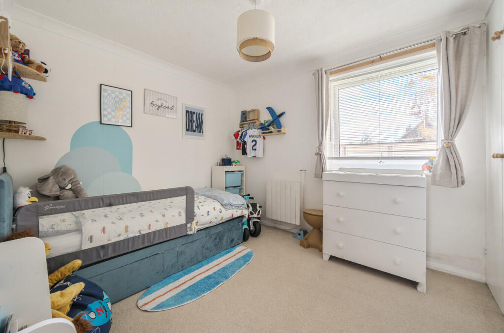 Apartment in Worthing, West Sussex - View 5