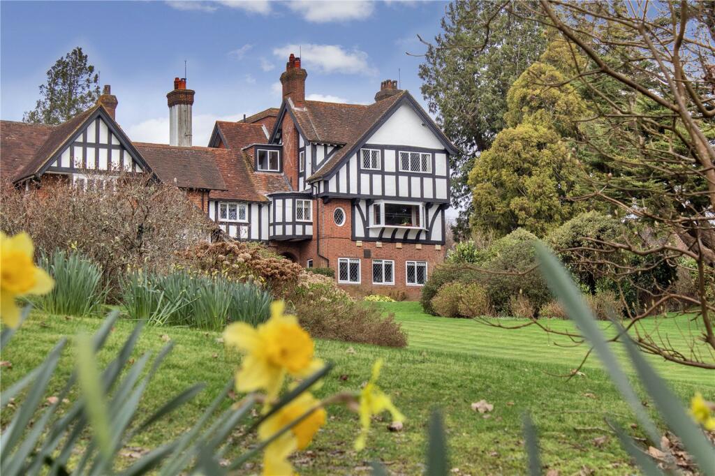 Main image of property: Trulls Hatch, Argos Hill, Rotherfield, East Sussex, TN6