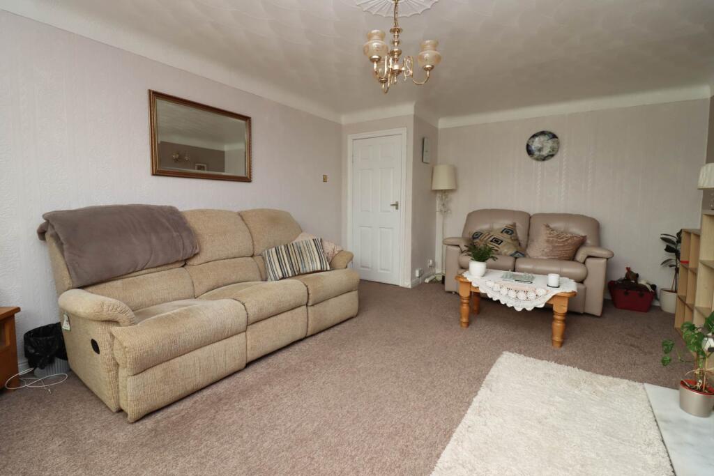 Harrogate Close, Eastham photo 4