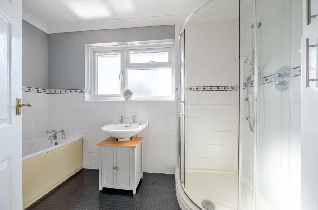 House in Worthing, West Worthing - More