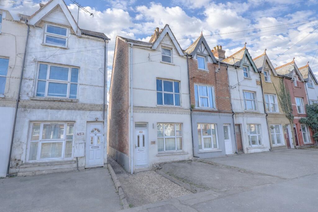 Main image of property: London Road, High Wycombe, Buckinghamshire, HP11