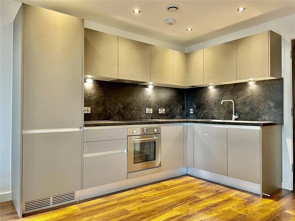 Apartment in Manchester - View 4
